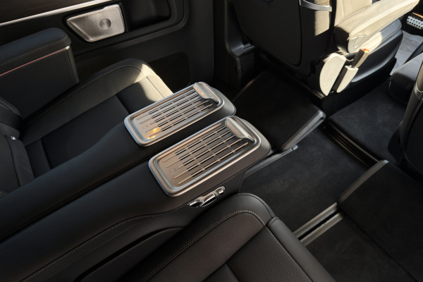 2025 Mercedes-Benz V-Класс с пробегом 20 км