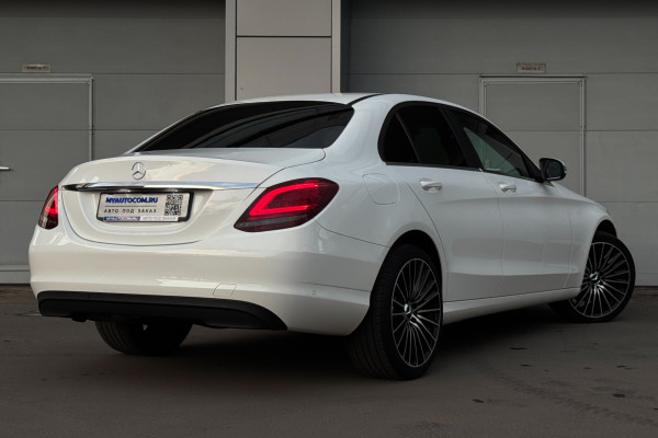 2018 Mercedes-Benz C-Класс с пробегом 113 882 км