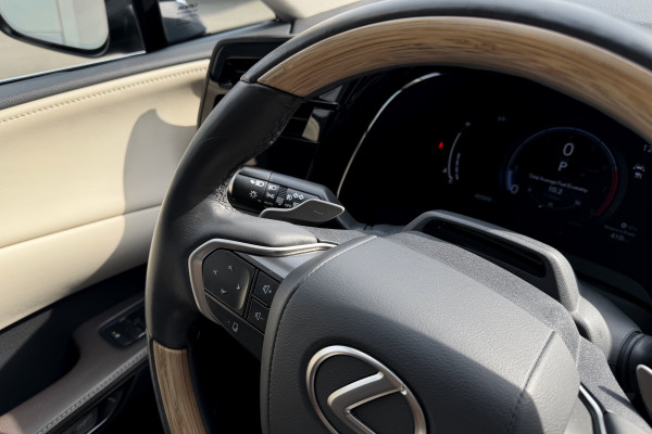 2023 Lexus RX с пробегом 40 088 км