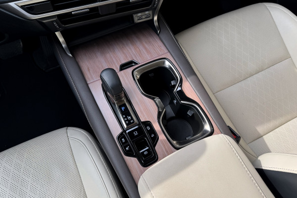 2023 Lexus RX с пробегом 40 088 км