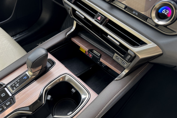 2023 Lexus RX с пробегом 40 088 км