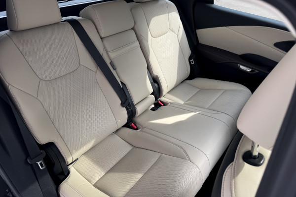 2023 Lexus RX с пробегом 40 088 км