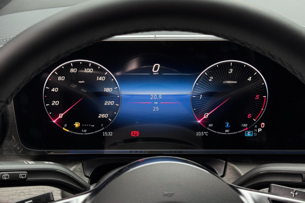 2025 Mercedes-Benz V-Класс с пробегом 25 км