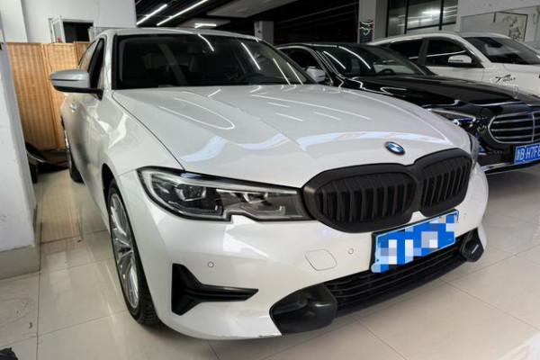 2021 BMW 3 серии с пробегом 41 000 км