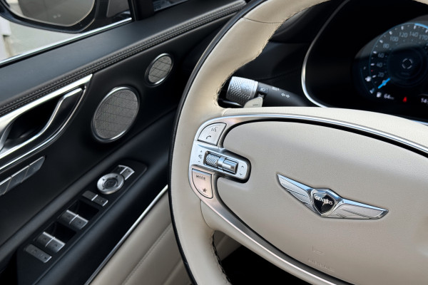 2020 Genesis GV80 с пробегом 72 570 км