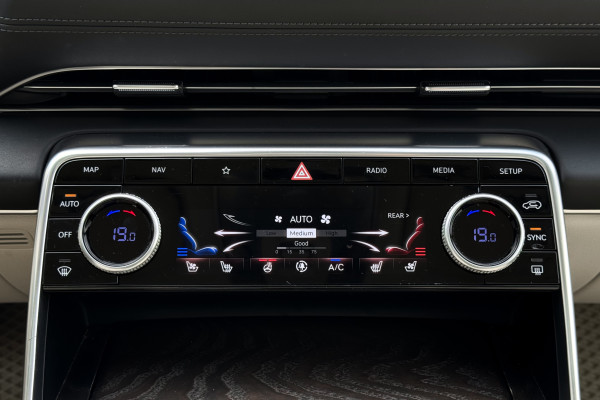 2020 Genesis GV80 с пробегом 72 570 км